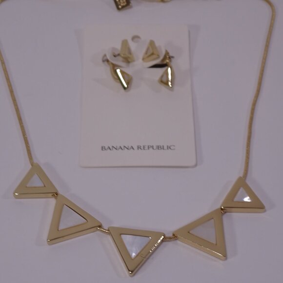 NWT Banana Republic Personal Edge Necklace and Earrings SET OF 2 PIECES NWT 100 - Picture 4 of 8